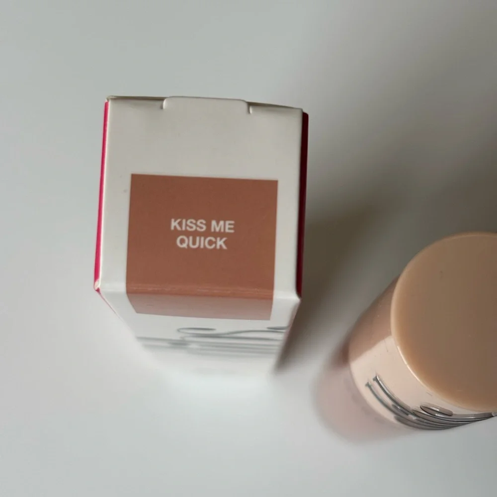 dibs Go-To Glossy Balm